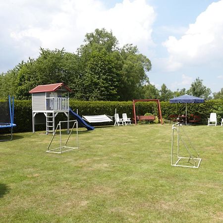 Mala Chatka Caloroczny Domek Krzeszow  ภายนอก รูปภาพ
